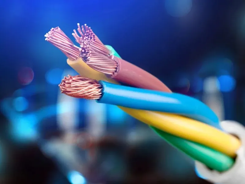 Cad iad roinnt sonraíochtaí coitianta sreang leictreach?